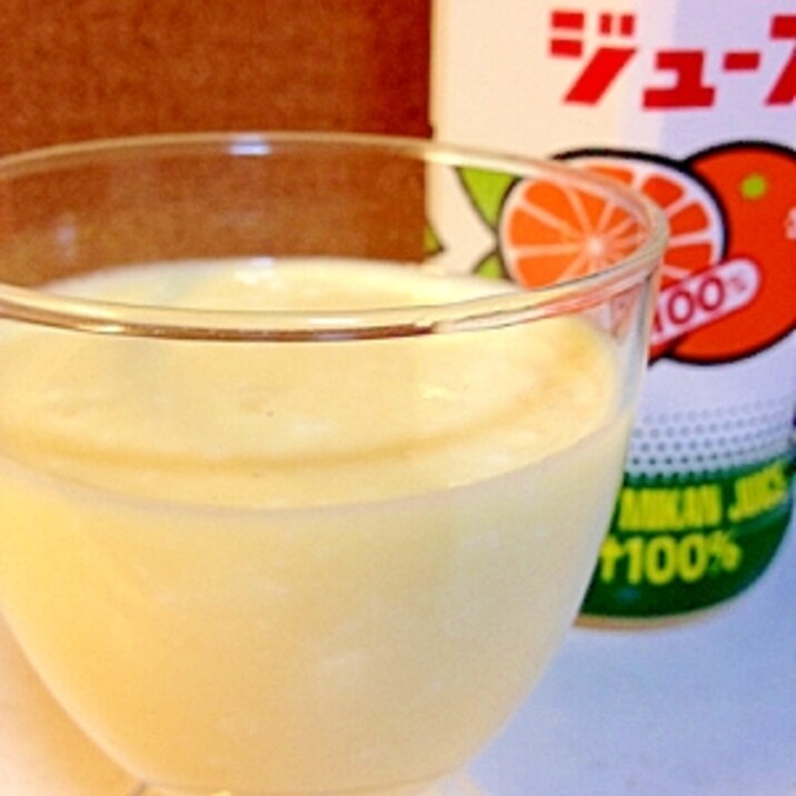 オレンジジュースと練乳のヨーグルトドリンク♪